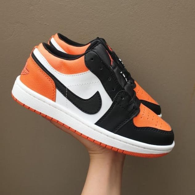 [bán lỗ xin đánh giá] Giày Air Jordan 1 Low, Giày Jordan đen trắng cổ thấp các màu nam nữ full box bill | BigBuy360 - bigbuy360.vn