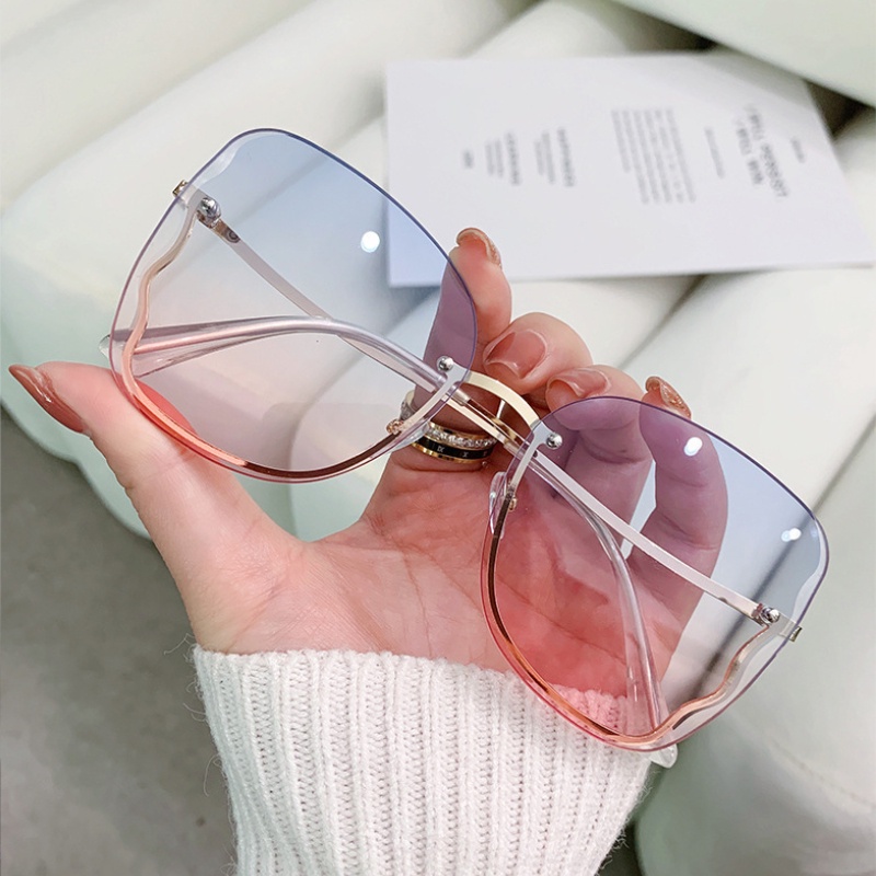 (HENGHA) Kính Mát Thời Trang Hàn Quốc Không Gọng Cắt Hình Bướm Màu Gradient Phương Tây
