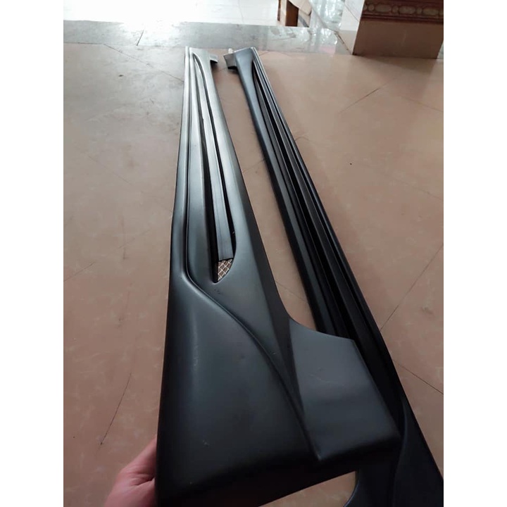 Líp sườn xe cruze