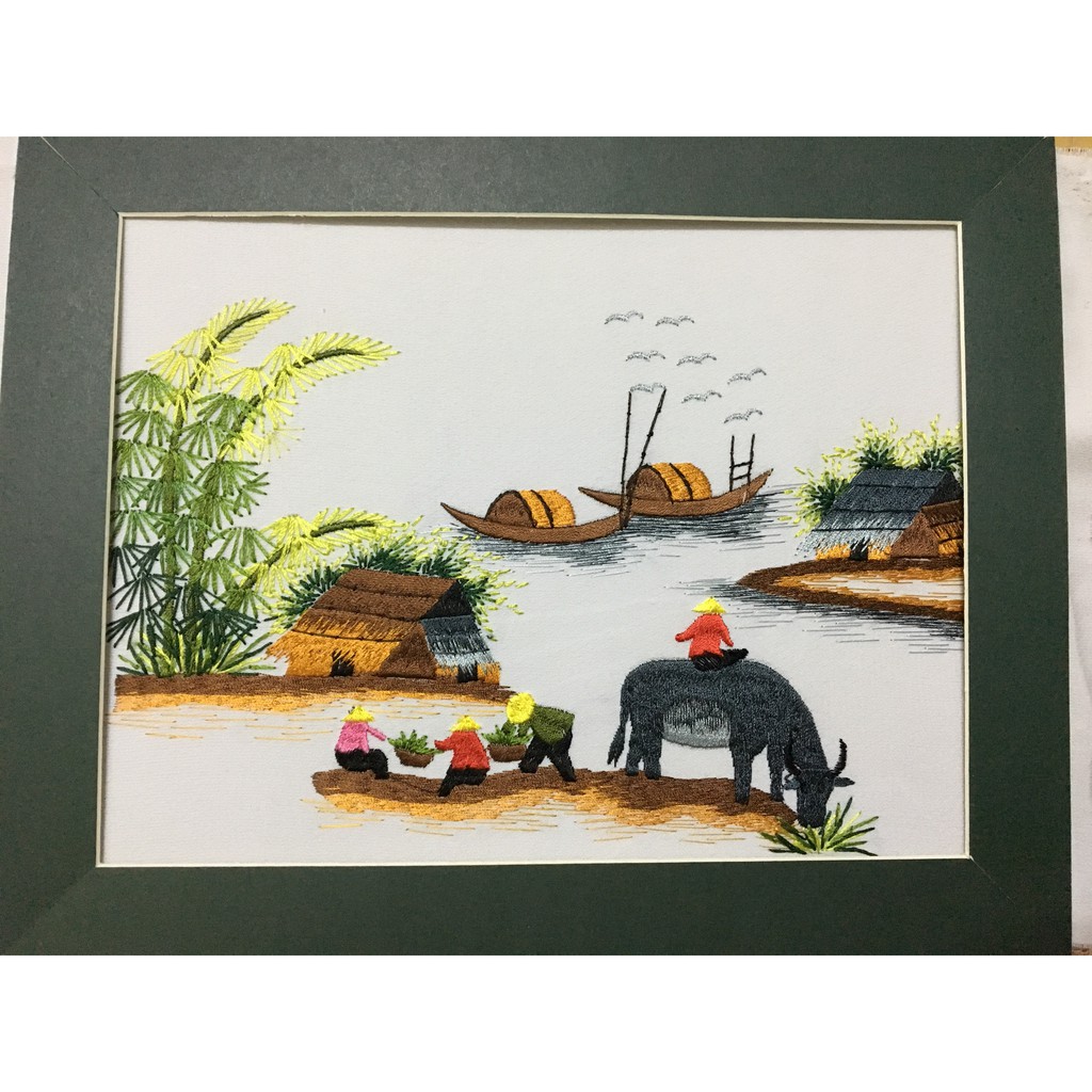 Tranh thêu tay 25 X 30cm Đồng Quê Thuyền Tre DQTT001