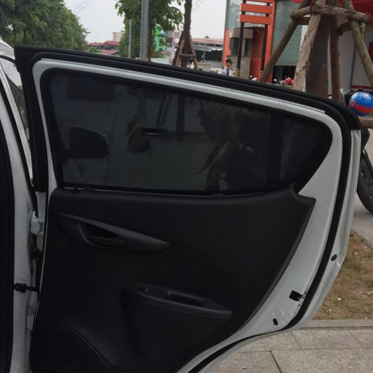 Rèm Che Nắng Nam Châm Xe Vinfast Fadil 2018-2019 2020 + khay rèm.