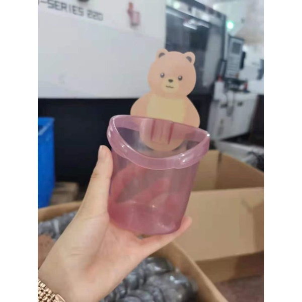 Cốc Gấu Dán Tường Để Bàn Chải Đánh Răng Hình Gấu , Có Lỗ Thoát Nước Tiện Lợi
