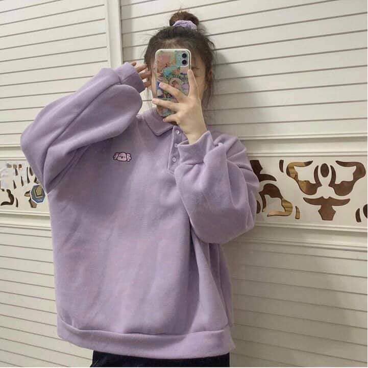 ÁO POLO NỈ LÓT BÔNG IN GẤU KOALA MÀU TÍM ULZZANG FORM RỘNG | BigBuy360 - bigbuy360.vn