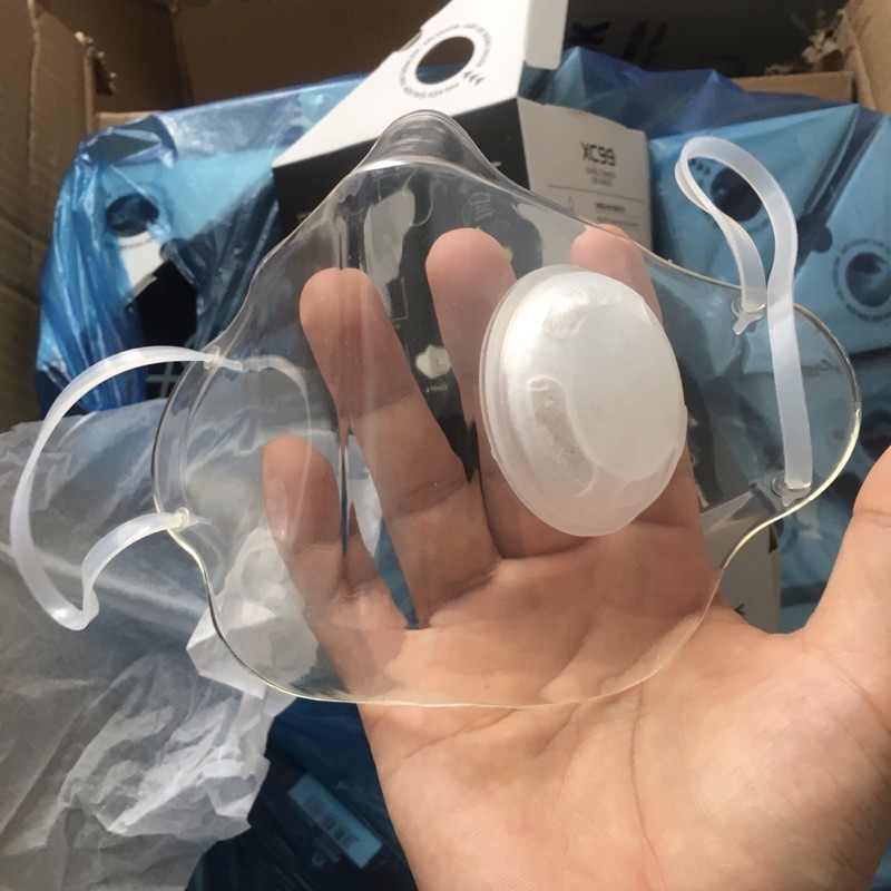 Khẩu trang nhựa dẻo XC99 CHÍNH HÃNG chống giọt bắn, sử dụng nhiều lần, sẵn 3 màu: trong suốt, trắng, đen | BigBuy360 - bigbuy360.vn