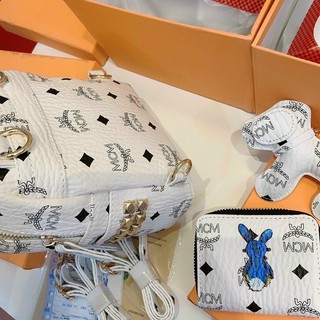 BALO MCM TRẮNG KÈM CHÓ GẤU