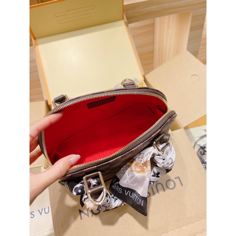 Túi Lv hến hàng vip order sz 24