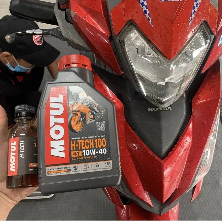 Nhớt Motul H-Tech 100 4T 10W40 1L hoặc 1L1, 1L2, 1L3, 1L4