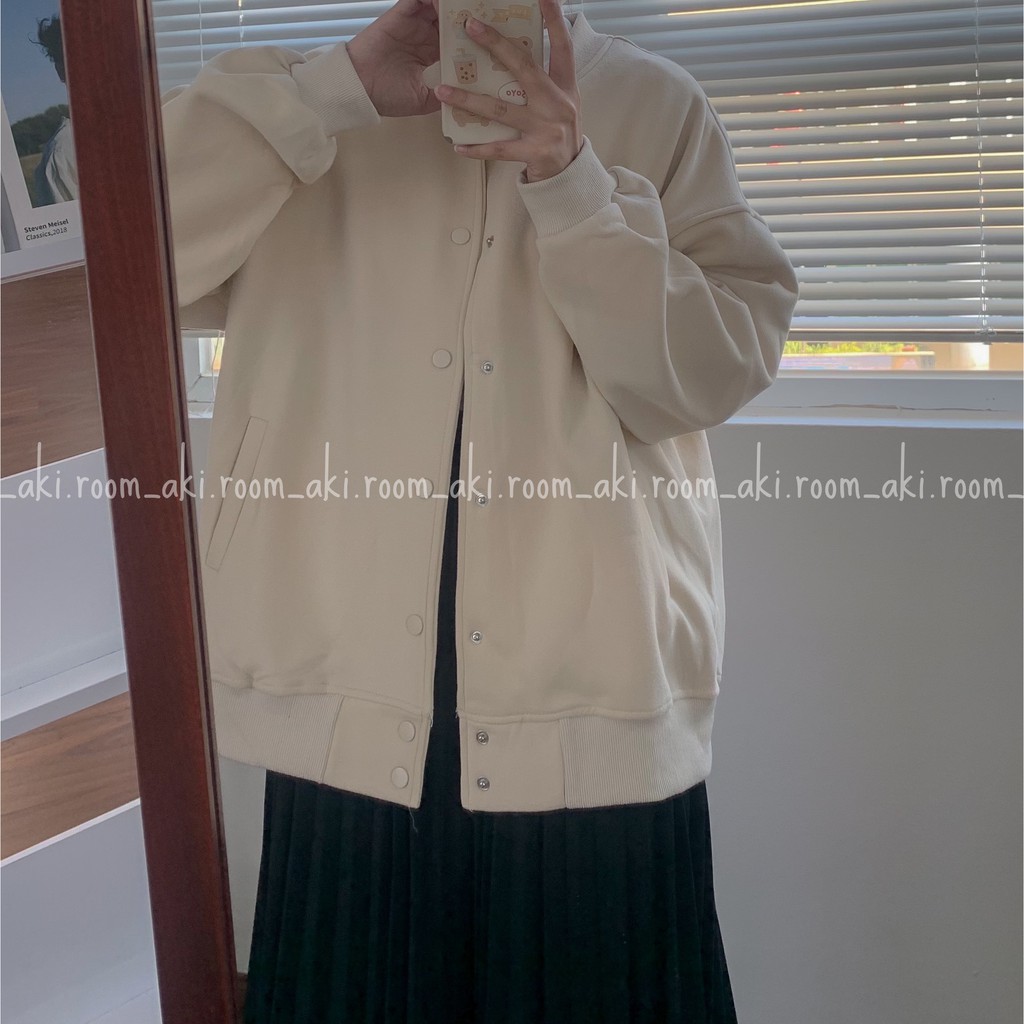 Áo khoác bomber nỉ trơn cúc bấm chất mềm mịn form rộng | BigBuy360 - bigbuy360.vn