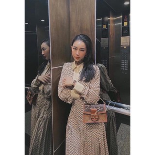 váy xoè cổ đức