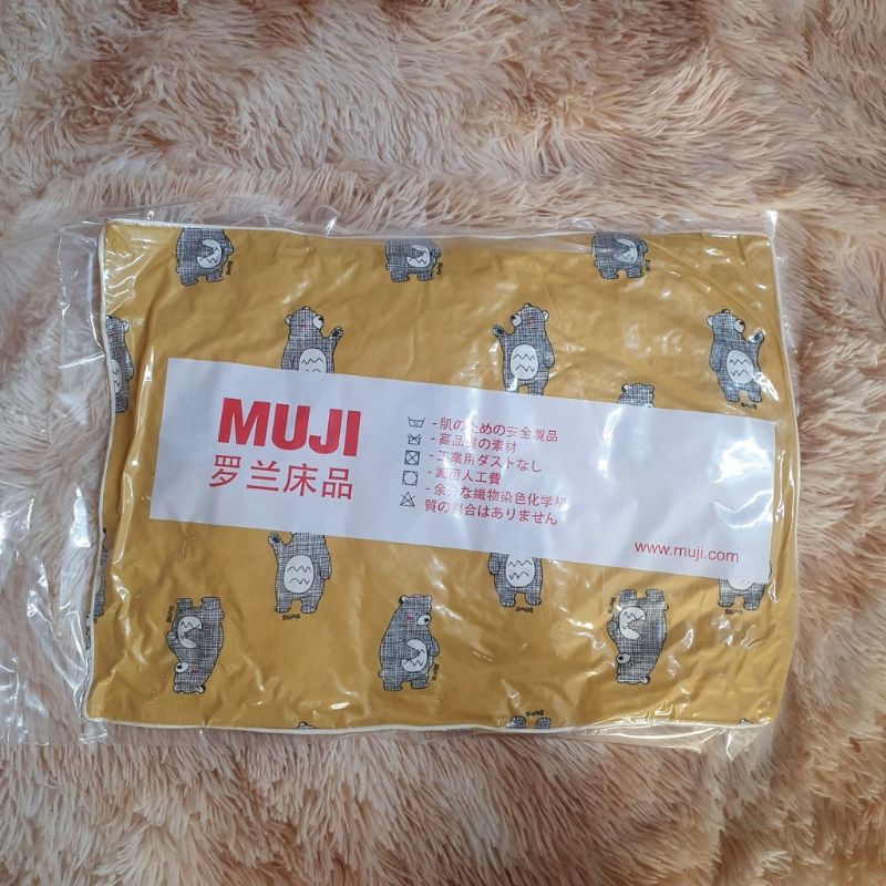 Gối trẻ em Muji cao cấp nhiều mẫu size 30x42cm. Chất liệu 100% cotton thoáng mát