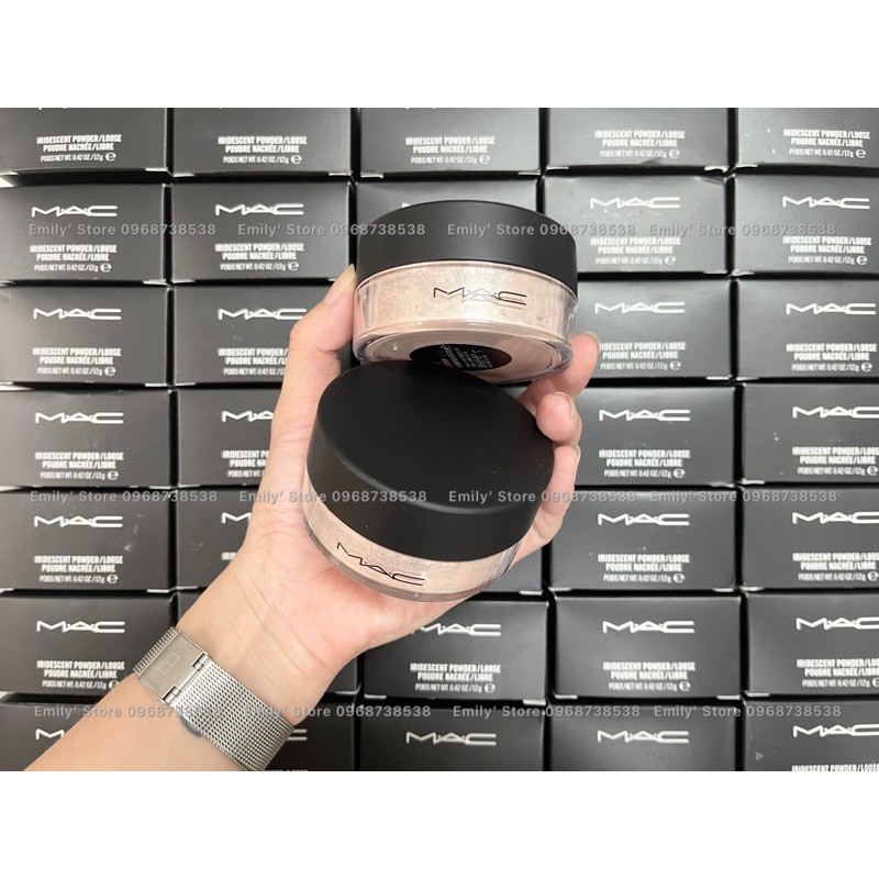 Phấn nhũ Mac Iridescent Powder màu Silver Dusk