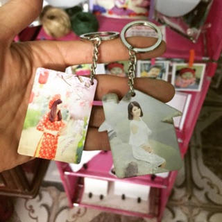 Móc khoá mica in ảnh 2 mặt siêu nét
