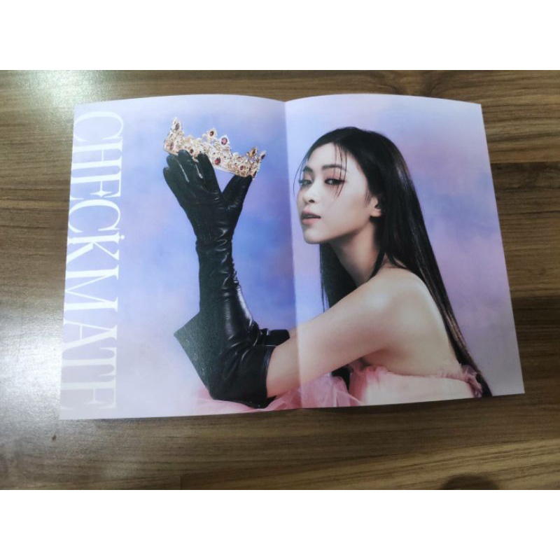 Bưu Thiếp Itzy Giày Thể Thao Kiểm Tra