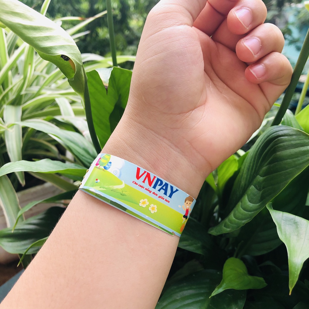 Xưởng In Vòng Đeo Tay Bằng Giấy Không Ngấm Nước Cho Công Viên Nước - Hồ Bơi Thay Vé Vào Cửa