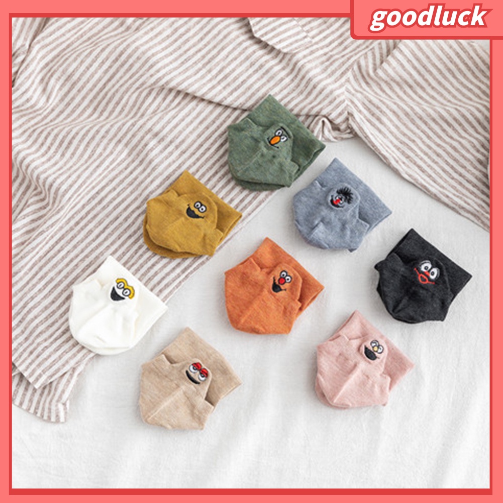 Đôi Tất Cotton Ngắn Hoạ Tiết Thêu Xinh Xắn Cho Nữ