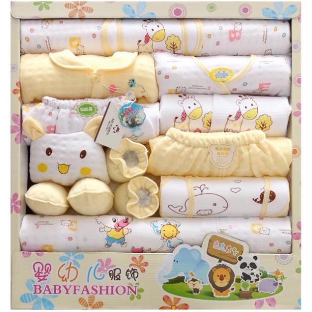 Hộp quà tặng sơ sinh 16 món( 0-6 tháng)