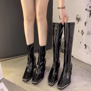 Boot mũi nhọn