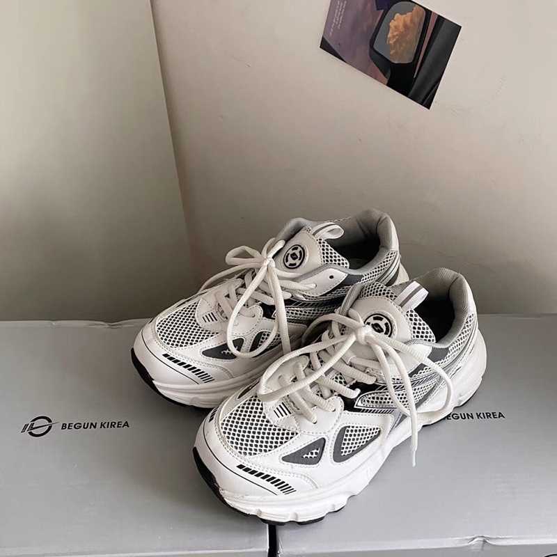 Order giày sneaker taobao dành cho nam và nữ