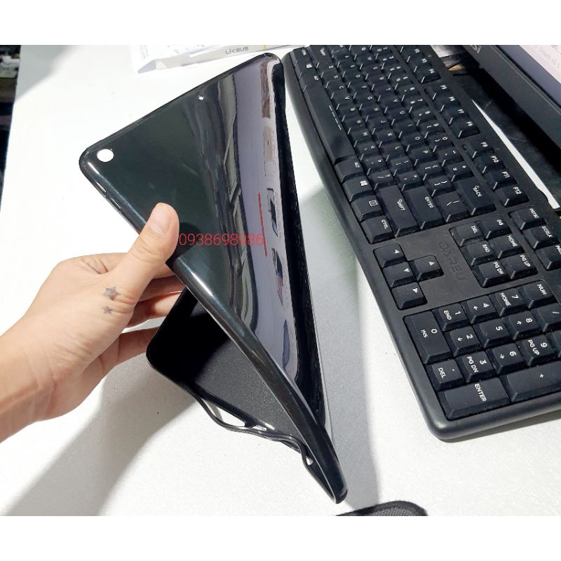 Ốp lưng iPad gen 9 , gen 8 , gen 7 TPU dẻo màu đen gọn nhẹ