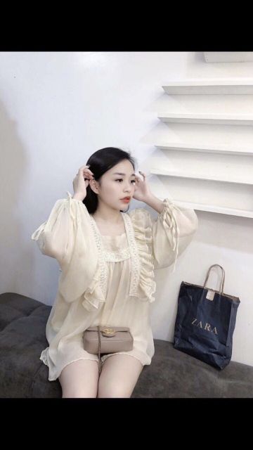Áo cổ vuông viền ren bèo hàng QC