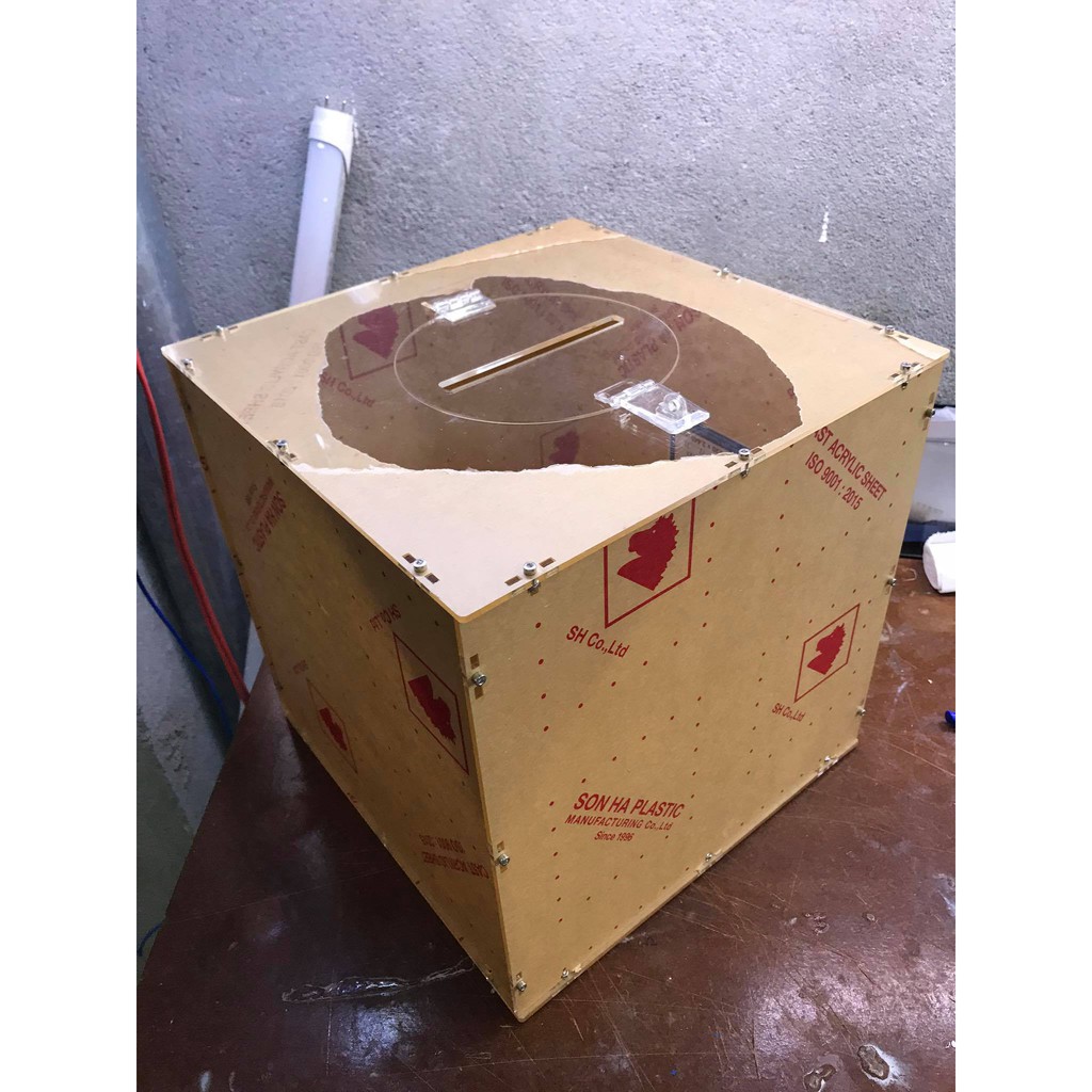 Hòm phiếu/ thùng quyên góp mica acrylic cao cấp