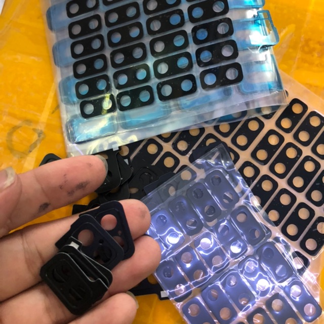 Kính camera sam sung j6 plus