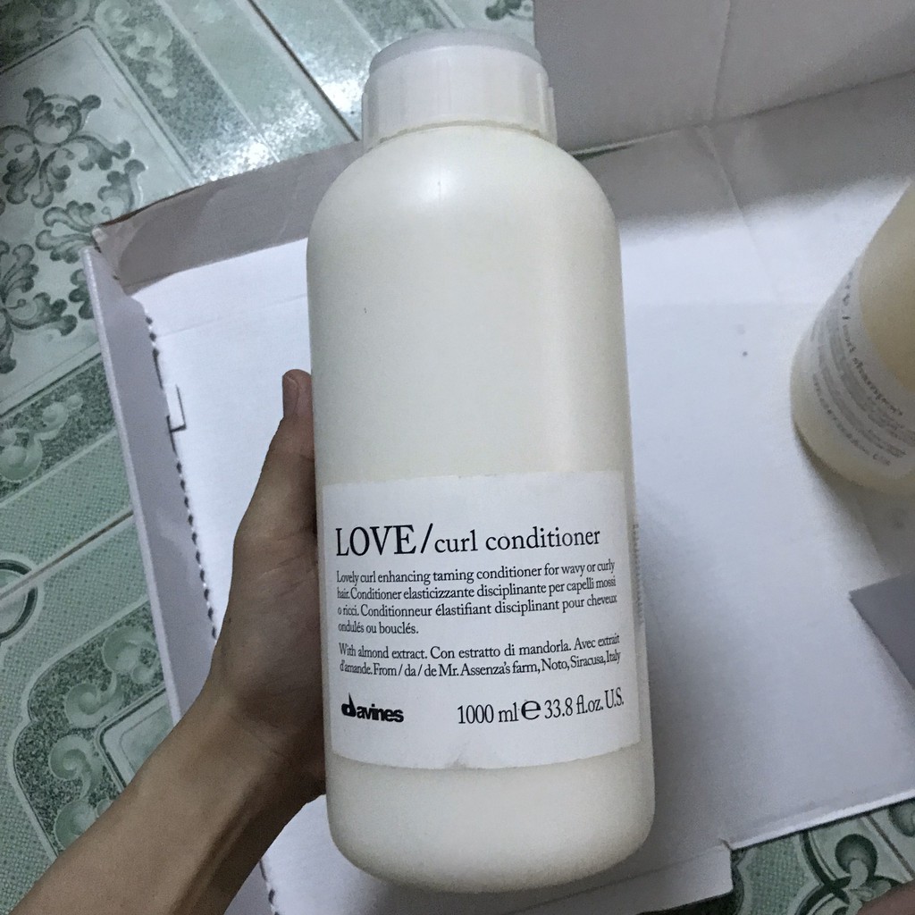 Dầu xả kiểm soát và tăng độ đàn hồi, độ phồng cho tóc xoăn Love Curl Davines Conditioner 1000ml