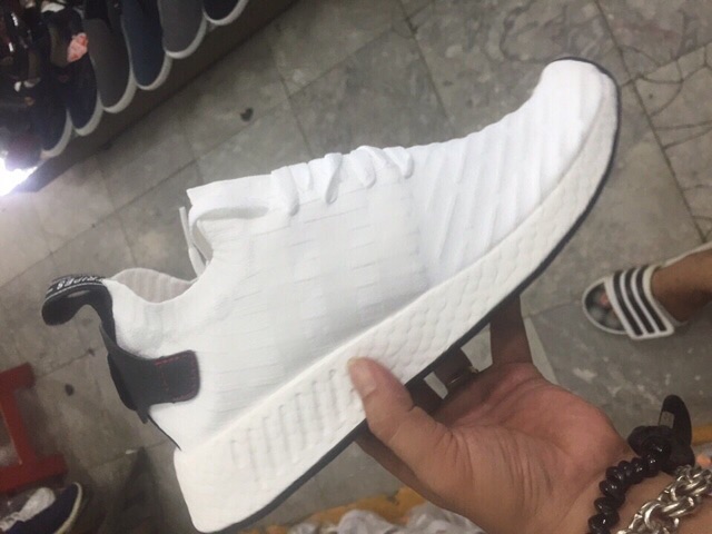 Hot Sales (Xả Hàng Đón 2020). GIẦY THỂ THAO Sneaker NMD R2 WHITE BLACK ": ‣