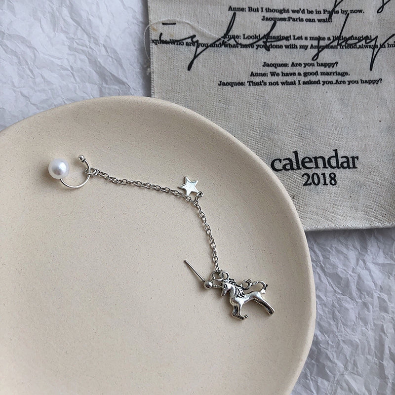 Khuyên tai hình gấu / kỳ lân phối xích kiểu dáng thần tiên đơn giản