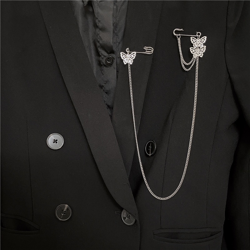 Ghim cài áo nữ hình bướm phối chuỗi xích thời trang