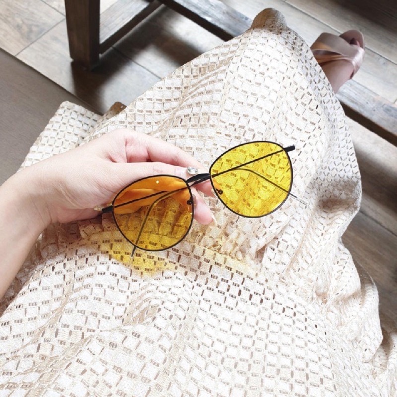 Kính Mát Thời Trang Nam Nữ GM Kính Chữ V Dáng Tròn Mắt Vàng Trẻ Trung,Chống UV400.Gọng Kim Loại Phù Hợp Mọi Khuôn Mặt