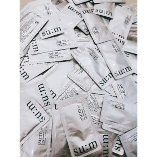 Mask sum mua 10 tặng 1.
