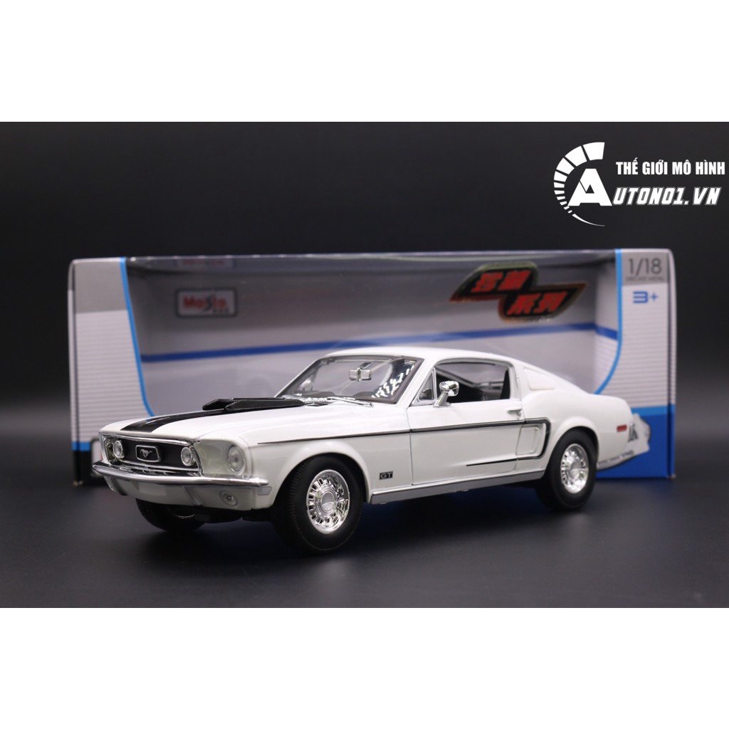 MÔ HÌNH XE FORD MUSTANG GT COBRA JET 1968 WHITE 1:18 MAISTO 5748