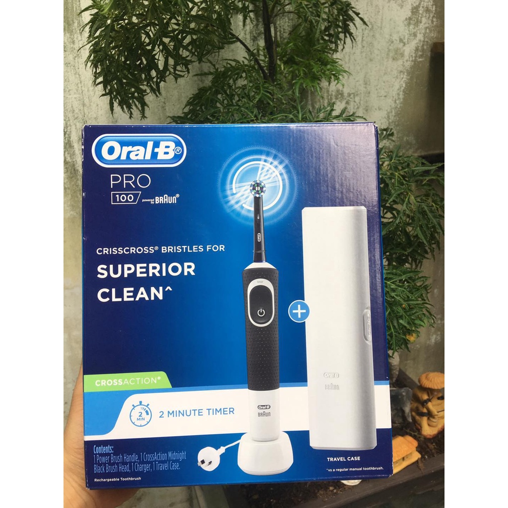 Bàn chải điện Oral B Pro 100 có hộp đựng du lịch,  Cross Active đánh tan mảng bám