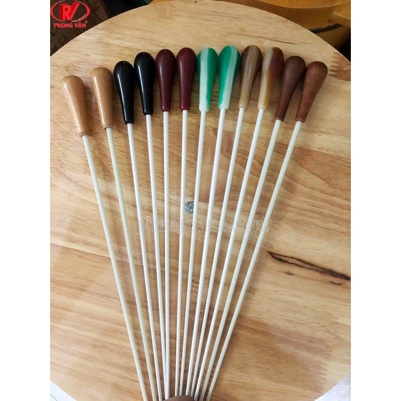 Đũa gậy chỉ huy dàn nhạc trưởng