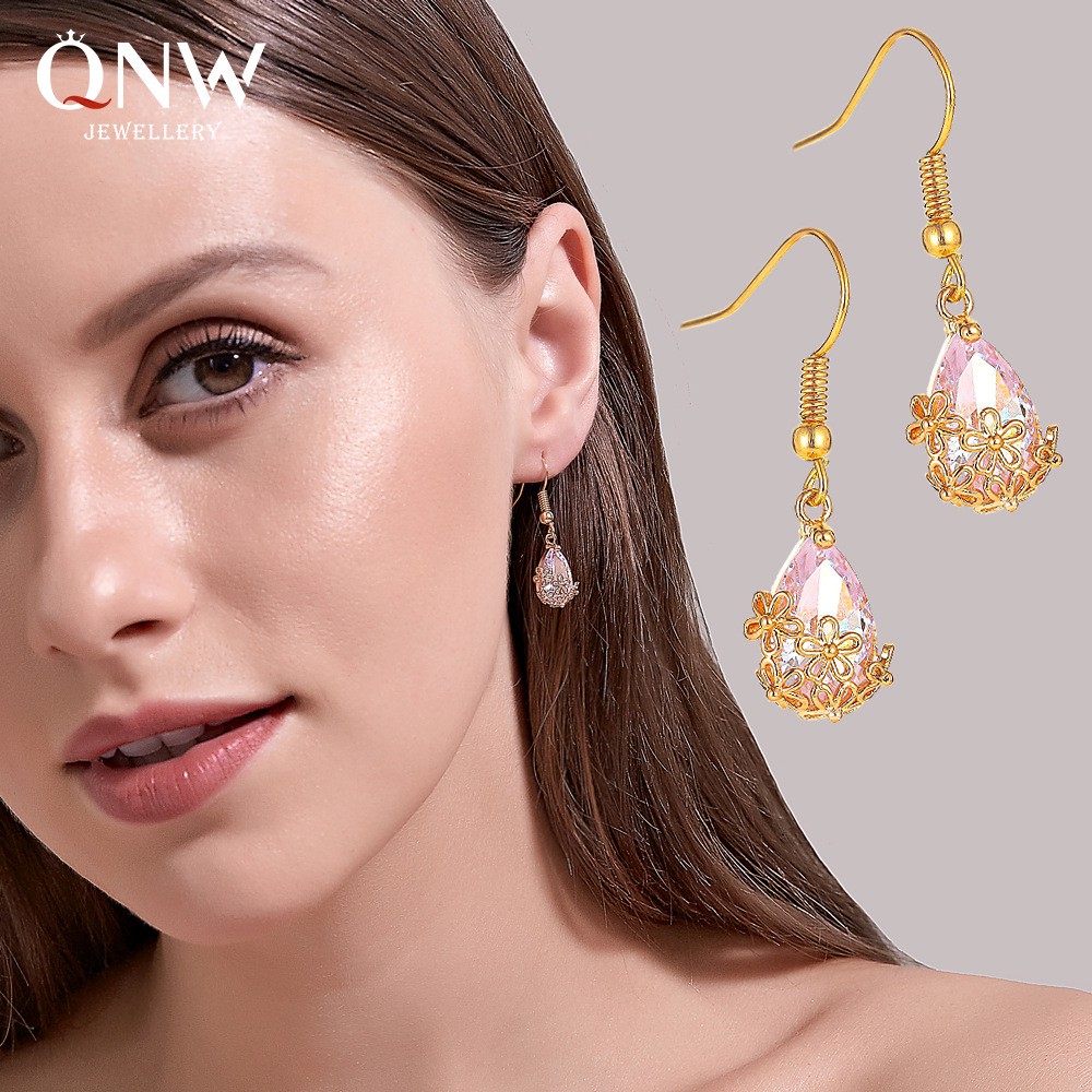 Khuyên Tai Hình Hoa Đính Đá Kim Cương Giả Sang Trọng