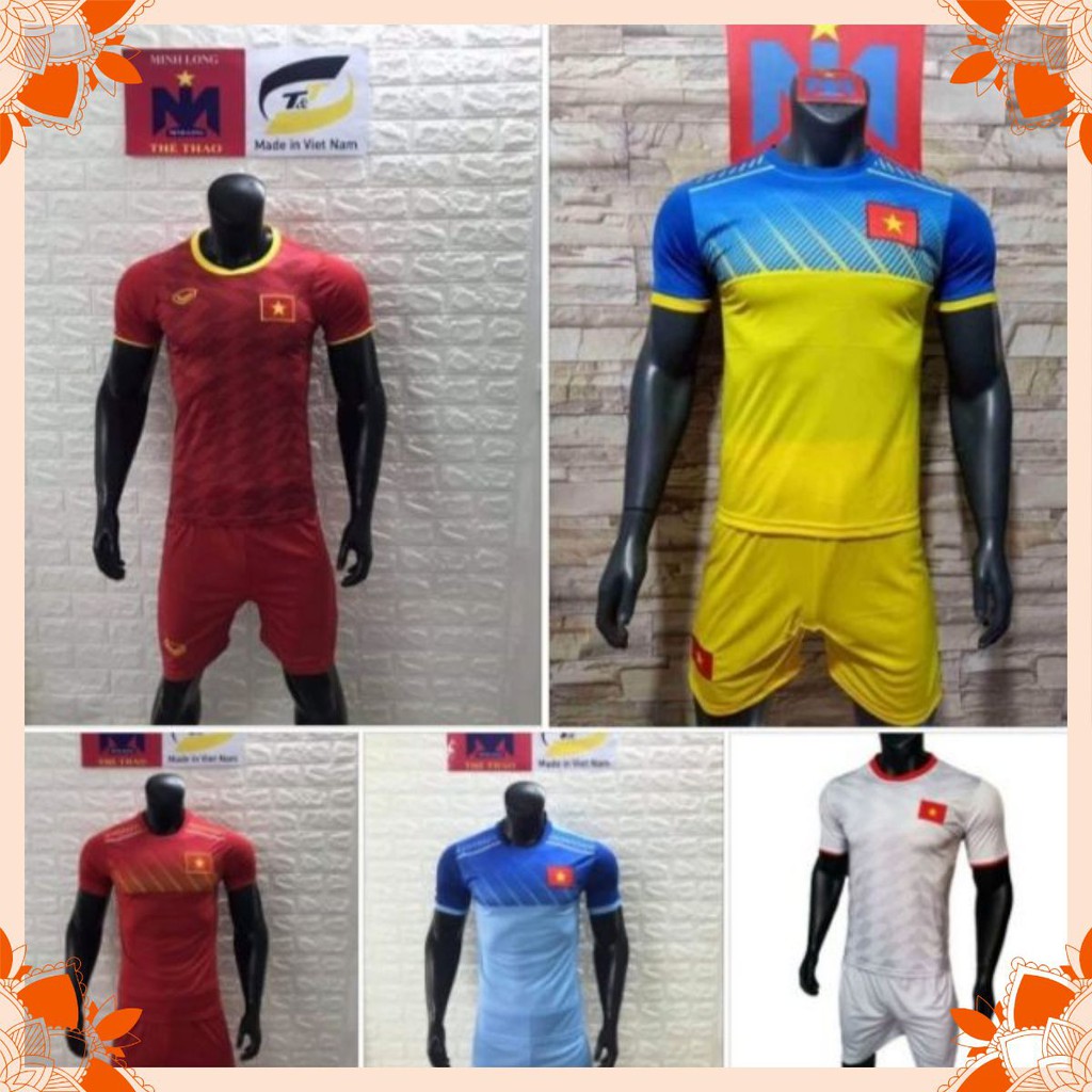 Bộ quần áo đá Bóng đội tuyển Việt Nam