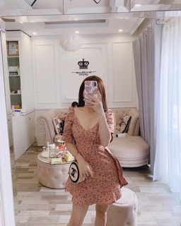 Đầm hoa nhí cổ vuông