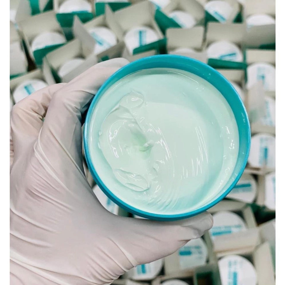 Kem Body Trắng Da Màng Sinh Học Gicos Retinol 0.1% 250g.