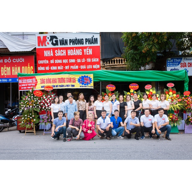 Nhà sách Hoàng Yến