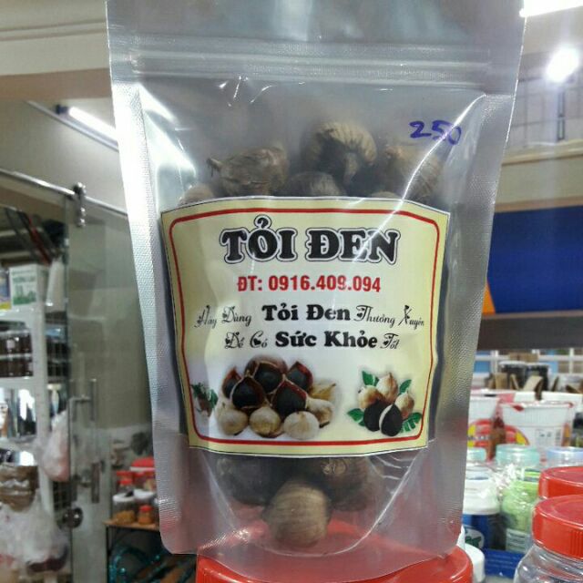 Tỏi đen cô đơn 200k