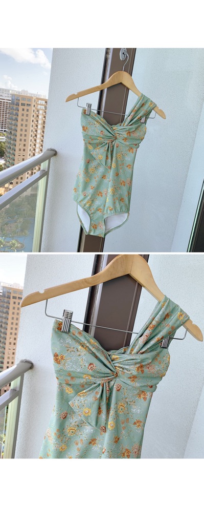 (Có sẵn + ảnh thật) bikini/ đồ bơi liền thân hoạ tiết lá xanh và hồng | BigBuy360 - bigbuy360.vn