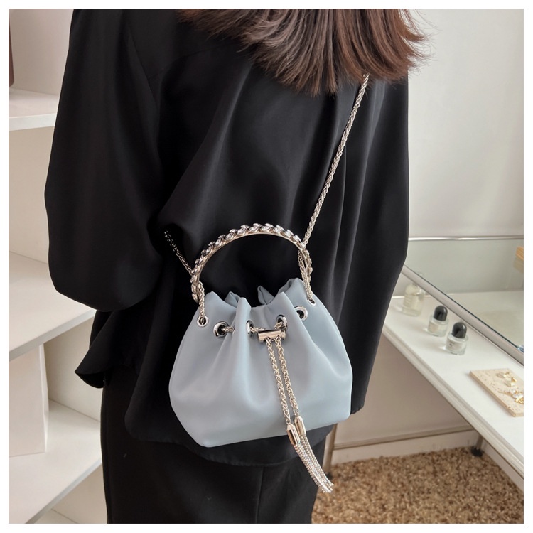 Túi đeo chéo JASMIN NOIR da PU đính đá phối dây xích thời trang cho nữ
