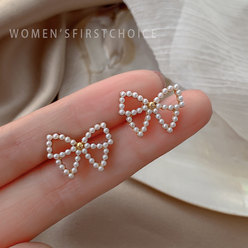 Bông tai hình bướm đính ngọc trai giả thời trang 2023 cho nữ