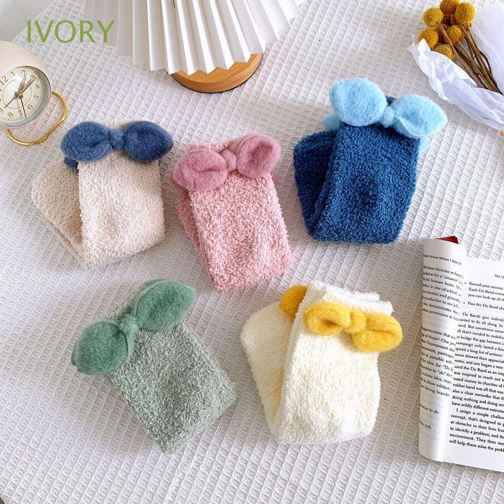 Vớ ngủ vải lông cừu san hô dày đính nơ dễ thương nhiều màu giữ ấm mùa đông cho nữ