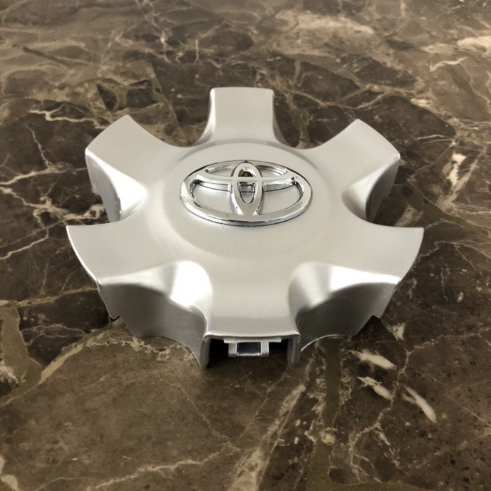 01 Logo chụp mâm, ốp lazang bánh sau xe Toyota Fortuner 2005-2011, chất liệu nhựa ABS, mã TY-088