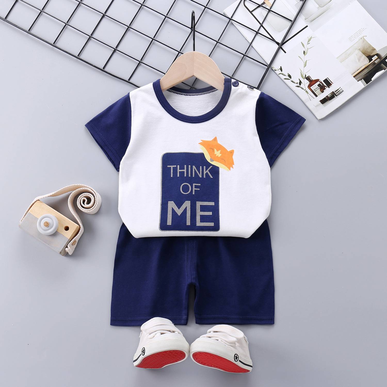 Set đồ mùa hè 2 món gồm áo thun tay ngắn + quần short Cotton in họa tiết hoạt hình thời trang cho bé