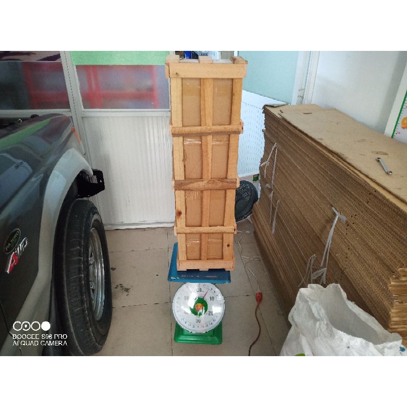 Mặt ga lăng Pajero V31 V32 V33 V43 V45 V46 màu đen MB831060