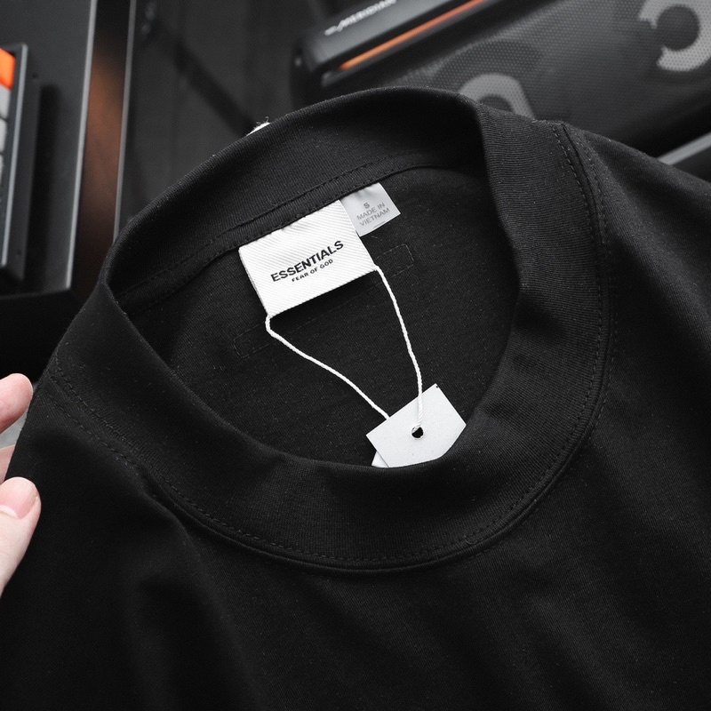 Áo thun unisex esential