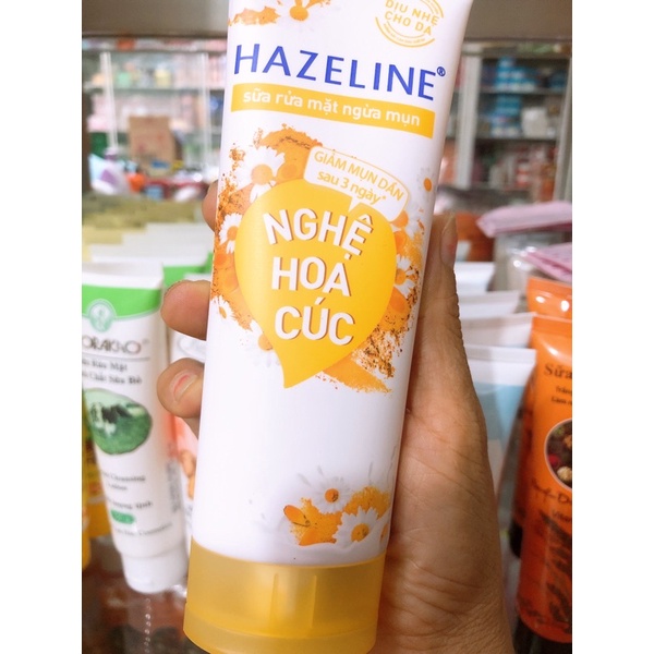 Sửa rửa mặt ngừa mụn Hazeline Nghệ hoa cúc/Matcha tràm trà